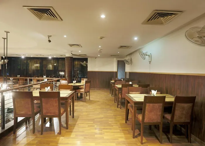 Hotel Arch Plaza - Near Yashobhoomi Convention Centre Dwarka