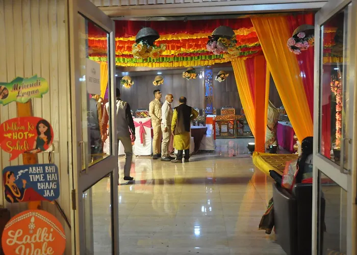 Hotel Arch Plaza - Near Yashobhoomi Convention Centre Dwarka